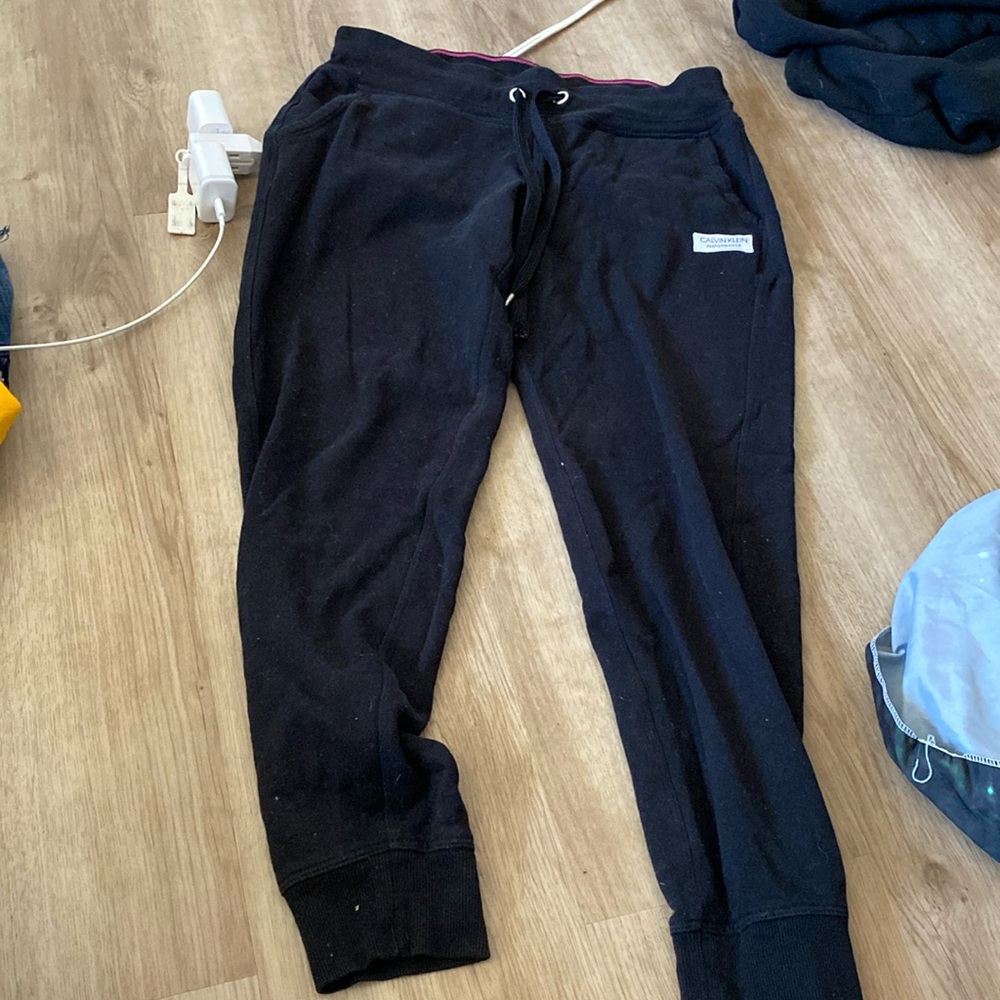 Calvin Klein capri pants